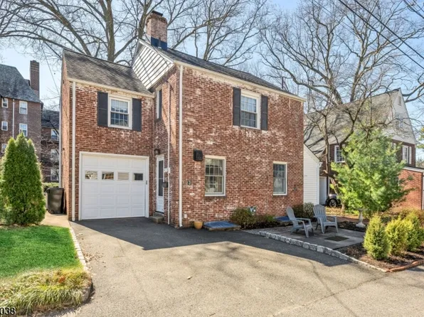 3 Ashburn Pl, Fair Lawn Boro, NJ 07410