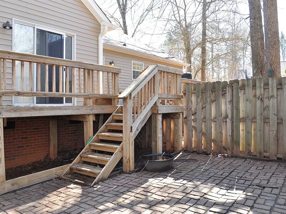 2nd image of 304 Firebridge Dr