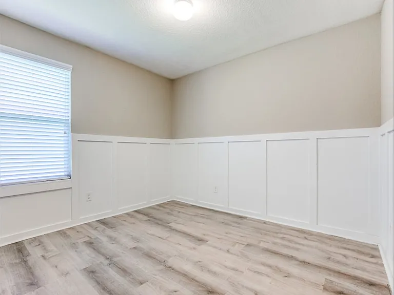5610 Medina Farm — Photo 10