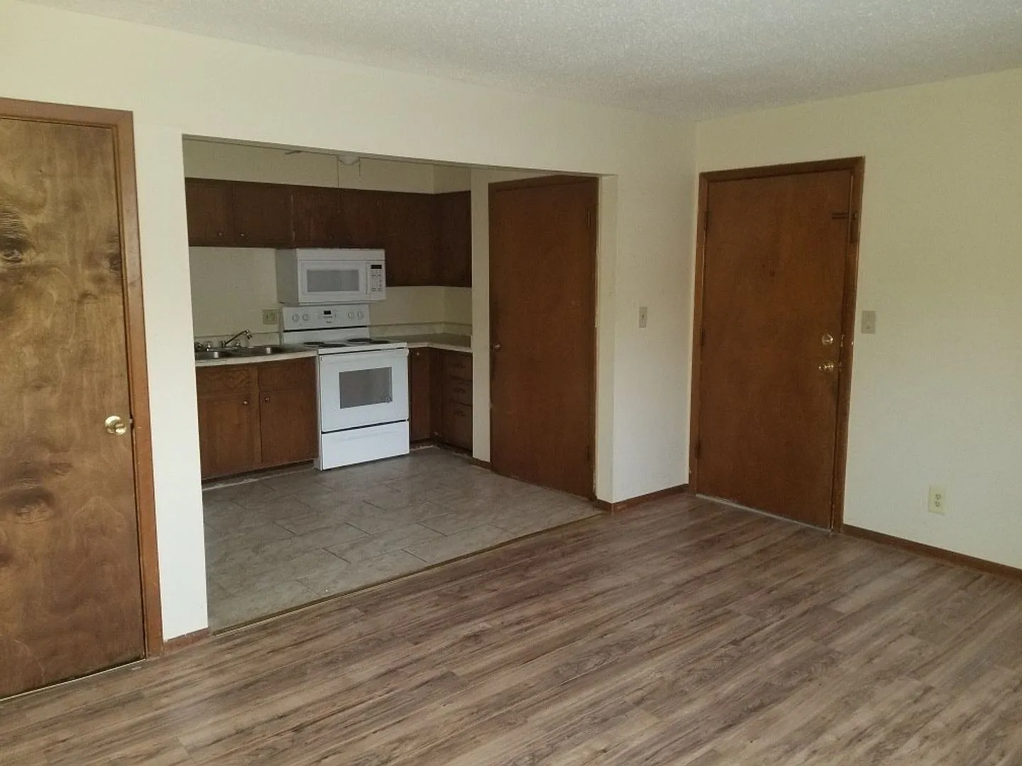 506 South D St — Photo 3