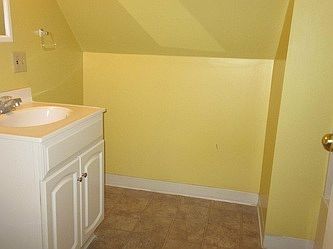 2nd image of 29 Bunker Hill St #2