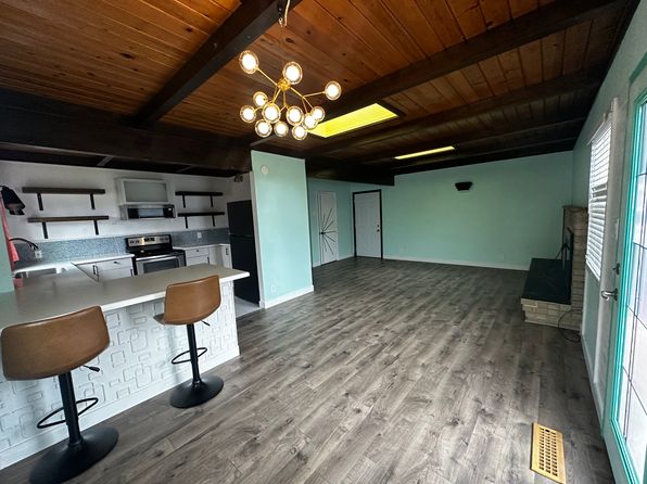 (undisclosed Address)