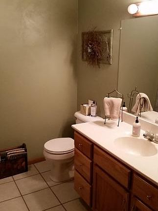 5th image of 647 Shy Ln