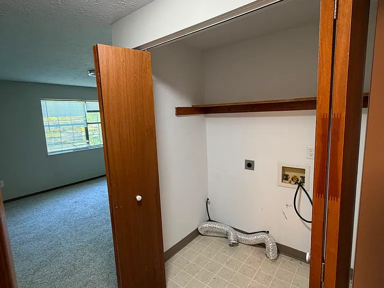 1762 Queensbridge Dr #1 — Photo 19