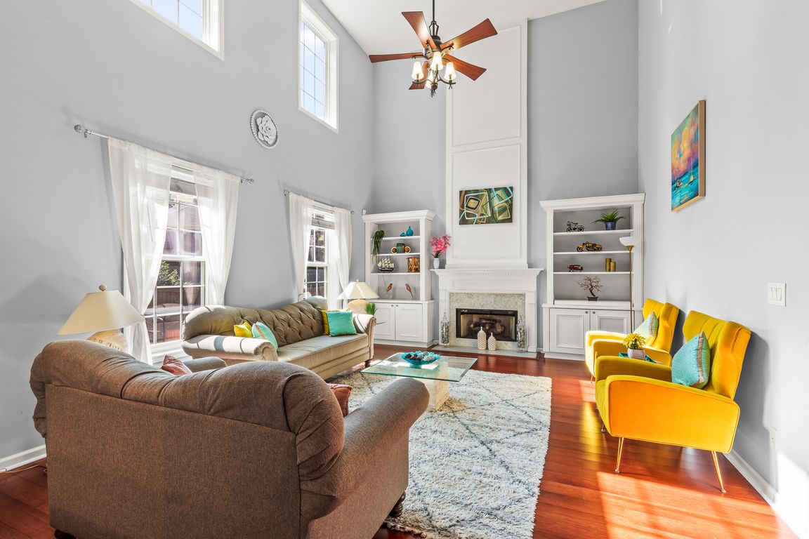 next background image