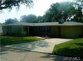 1st image of 1702 Forest Hills Dr