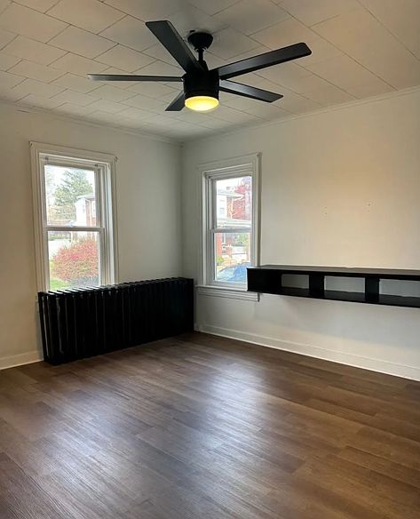 1st image of 500 Fern Ave #2