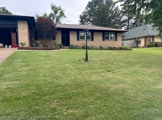 1208 Northview Dr, Van Buren, AR 72956