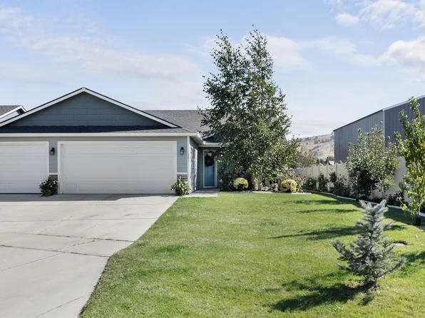 221 S Glenbrook Ct, Spokane Valley, WA 99016