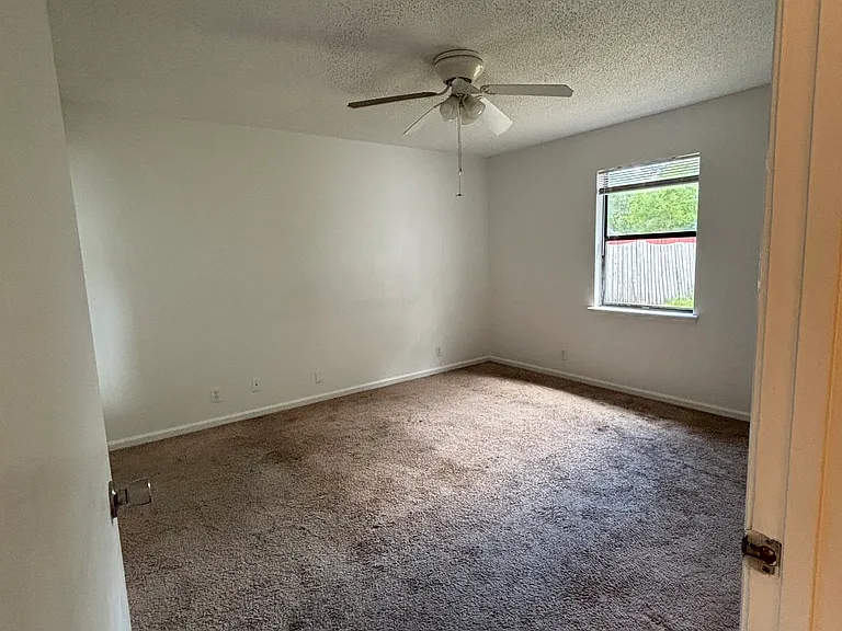 128 Dogwood Cir — Photo 14
