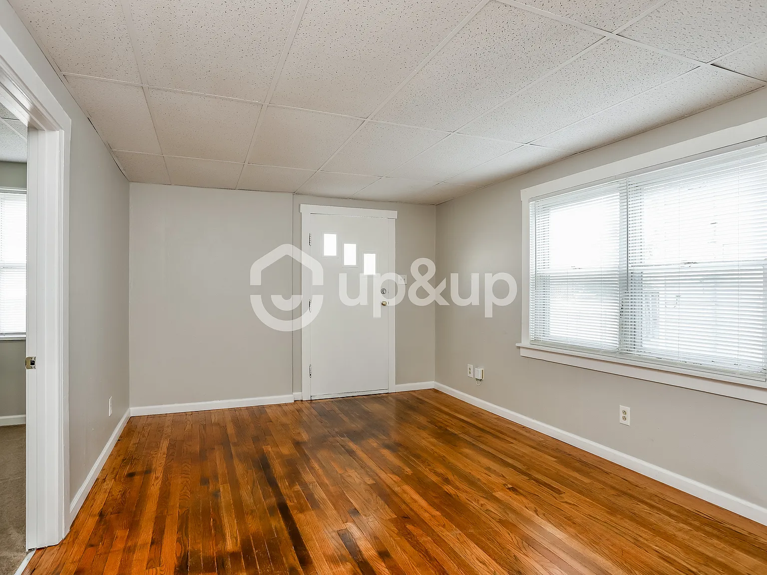 2 bed, 1.0 bath, 936 sqft, $1,095 — Photo 4