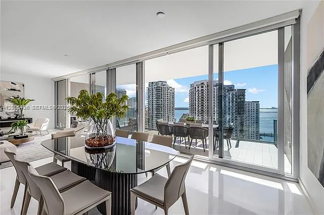 300 Biscayne Boulevard Way #2802E — Photo 16