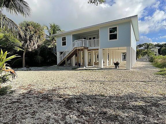 2nd image of 27065 Dolphin Rd