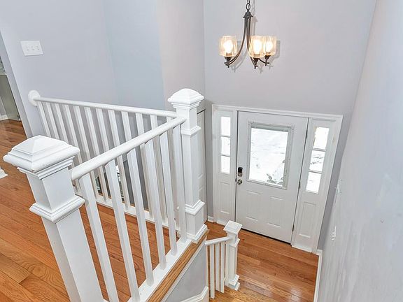 3rd image of 6709 Heatherford Ct