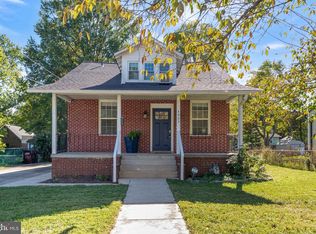 4905 Sheridan St, Riverdale, MD 20737