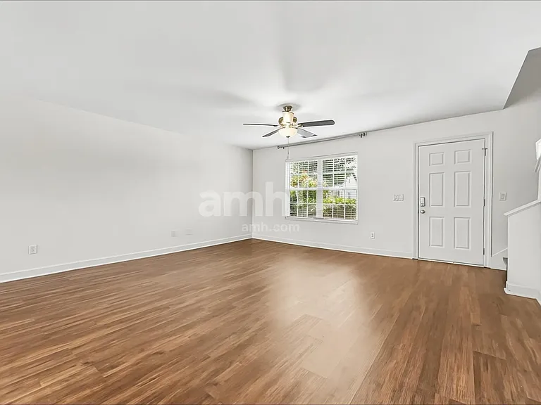 4850 Beryl Dr — Photo 6