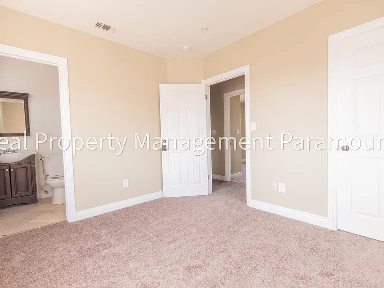3831 S Wall St — Photo 14