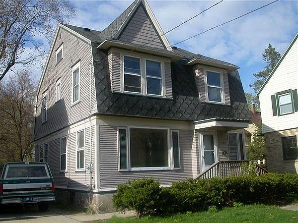 1st image of 1201 Lake Dr SE