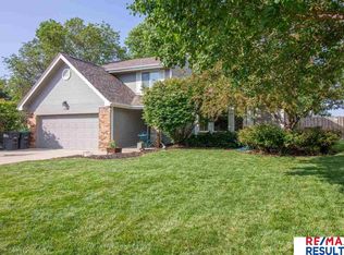 15280 Cuming St, Omaha, NE 68154