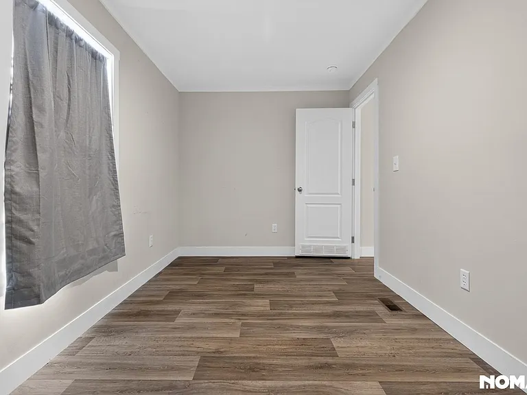 1431 W Ridgeway Rd — Photo 25