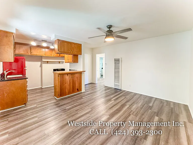 134 Chautauqua Blvd. — Photo 2