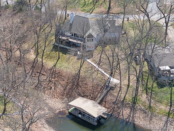 2nd image of 33421 Ridge Rd
