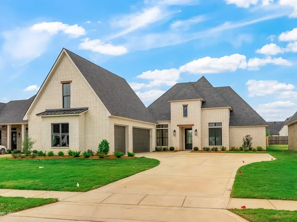 589 Corinth Cir, Bossier City, LA 71111