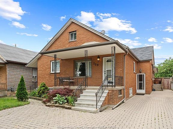 2nd image of 759 Glengarry Ave