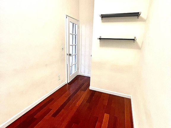 5th image of 446 E 85th St APT 5