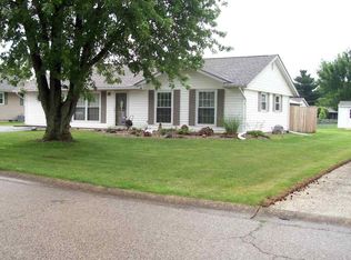 1839 Oak St, Linton, IN 47441