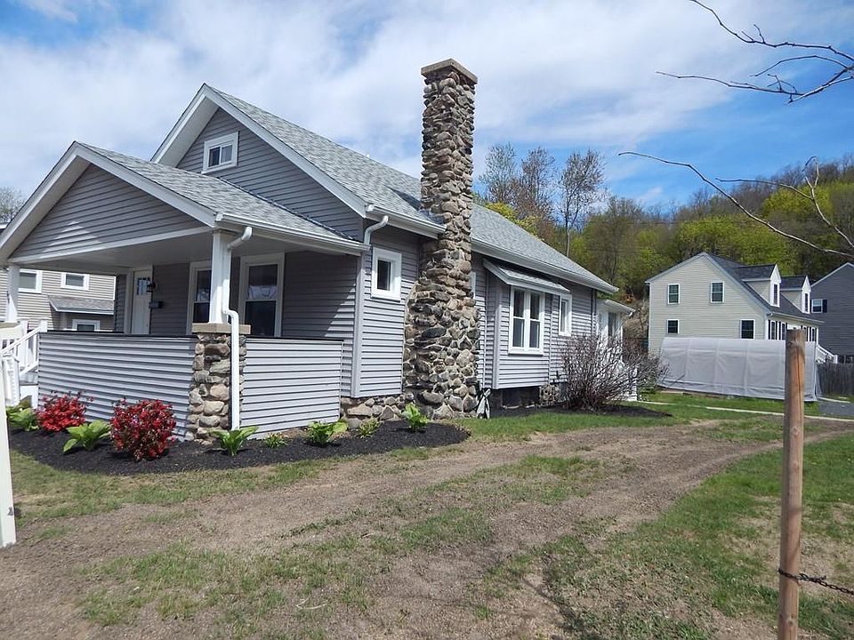 1st image of 124 Groveland St