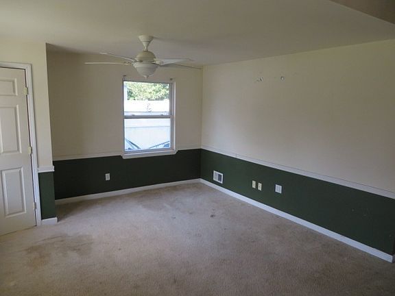 Formal Dining