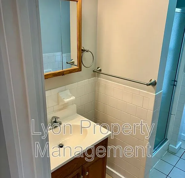 243 East St #1F — Photo 6