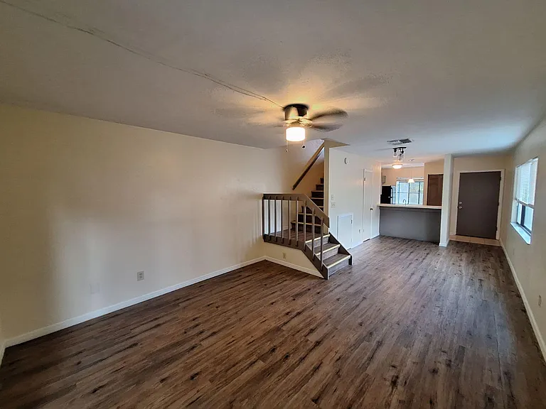 6111 SW 8th Pl — Photo 24