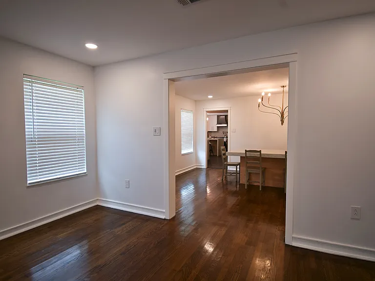 1403 Munger St — Photo 15