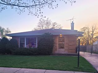9828 S 51st Ave, Oak Lawn, IL 60453