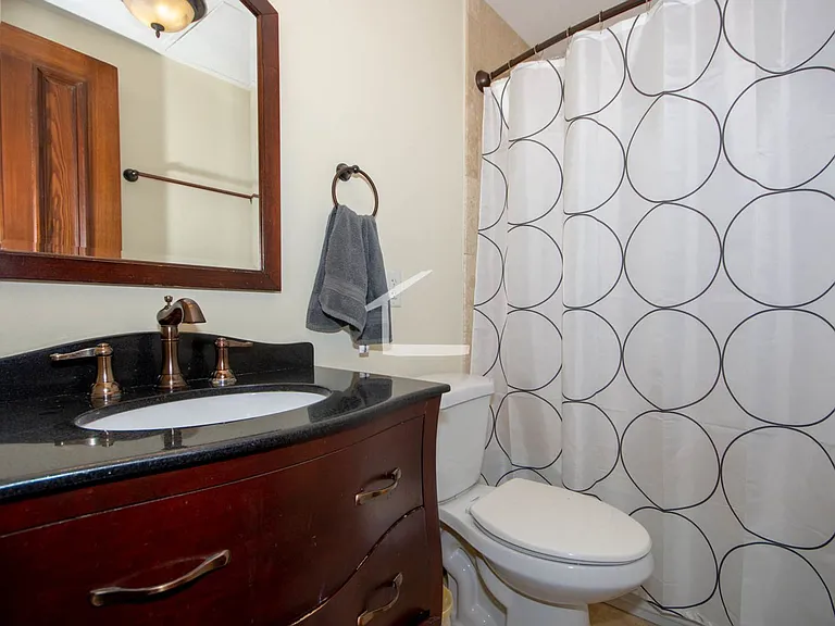 22 Worthington St #1A — Photo 9