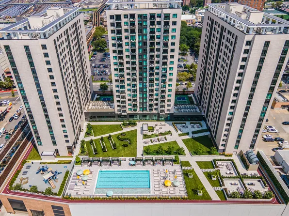 Sky Three Residences Club