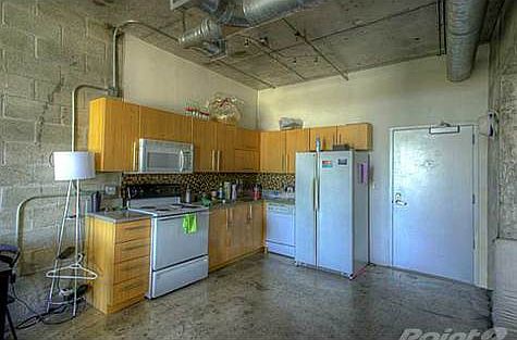 3rd image of 444 NE 30 St 1005 #1005