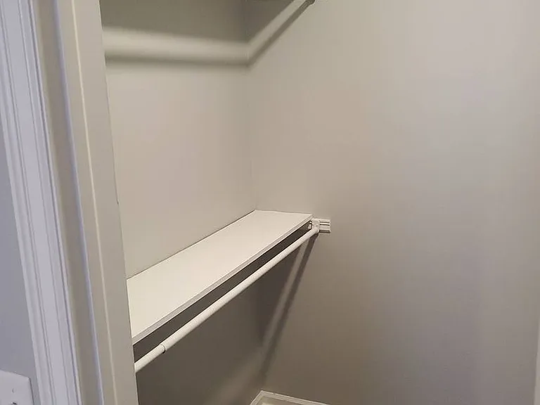 Stratford East Apartments — Photo 126