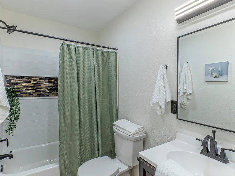 1133 S Farmer Ave #3 — Photo 7