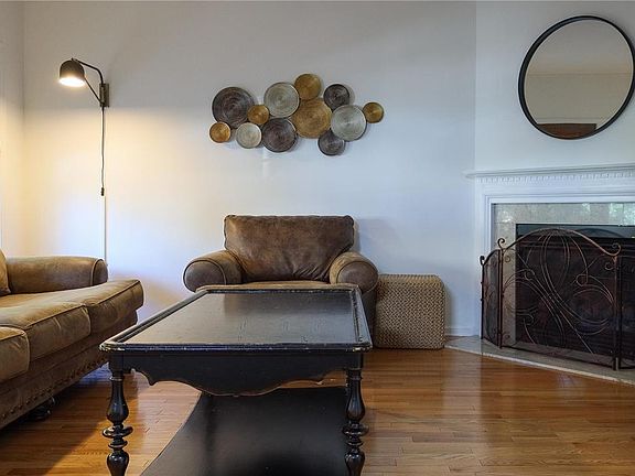 4th image of 1823 Merlot Dr