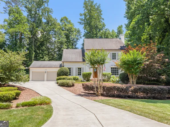 1554 E Bank Dr, Marietta, GA 30068