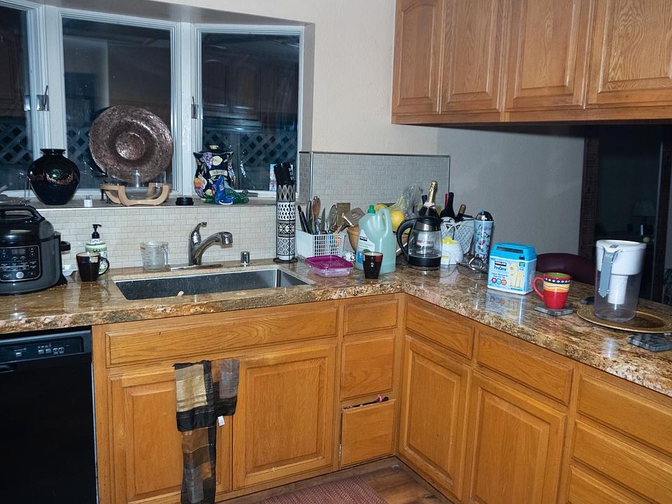 2nd image of 995 Karol Way