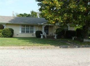 205 Meadowbrook St, Hot Springs, AR 71913