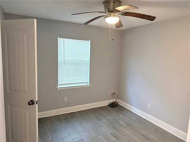 3832 Dulaney Dr — Photo 11