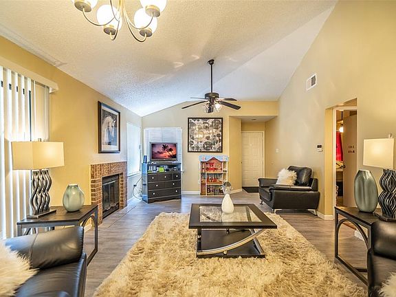 4th image of 1119 Cloudcrest Ct