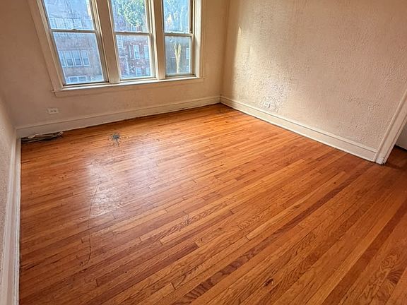 2nd image of 5250 W Crystal St #2