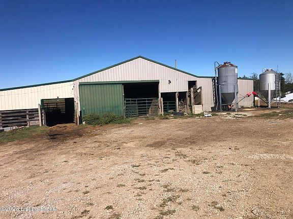 2nd image of 635 Greer Rd