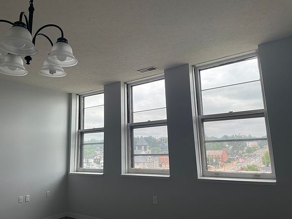 2nd image of 59 Lincoln Way #703